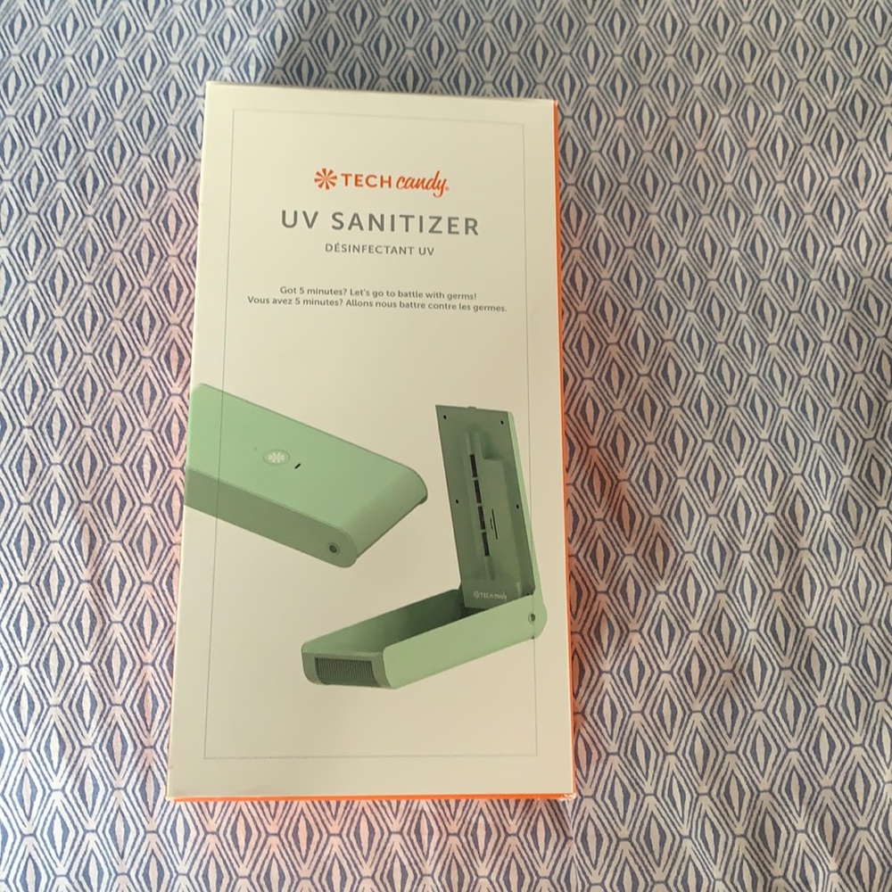 UV sanitizer for phones